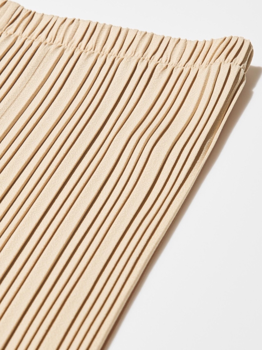 NWT Uniqlo Pleated Straight Pants Beige - Picture 2 of 6